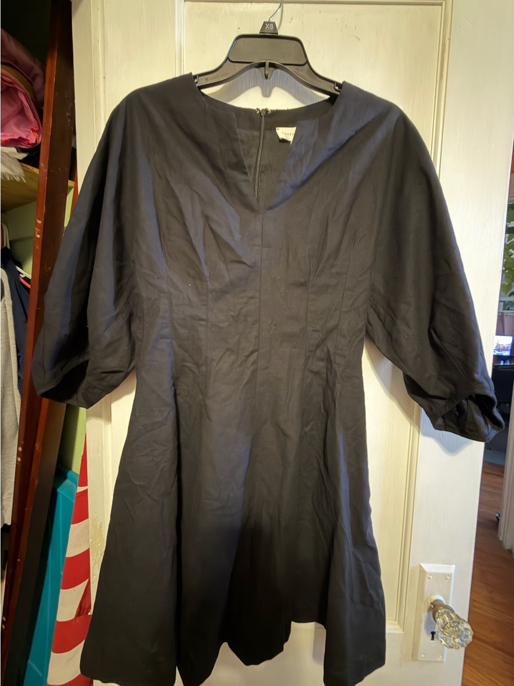 Entro Small Women’s Black Puff-Sleeve Dress